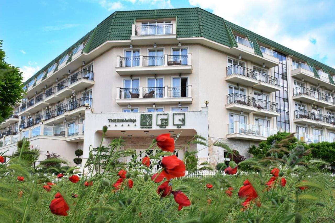 Eco Therma Village Kranevo Exterior photo The main building of the spa
