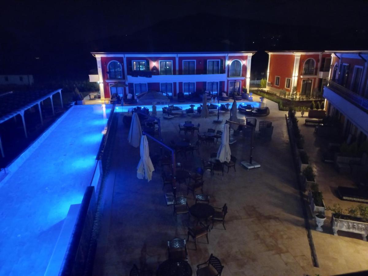 Eco Therma Village Kranevo Exterior photo The pool at the hotel