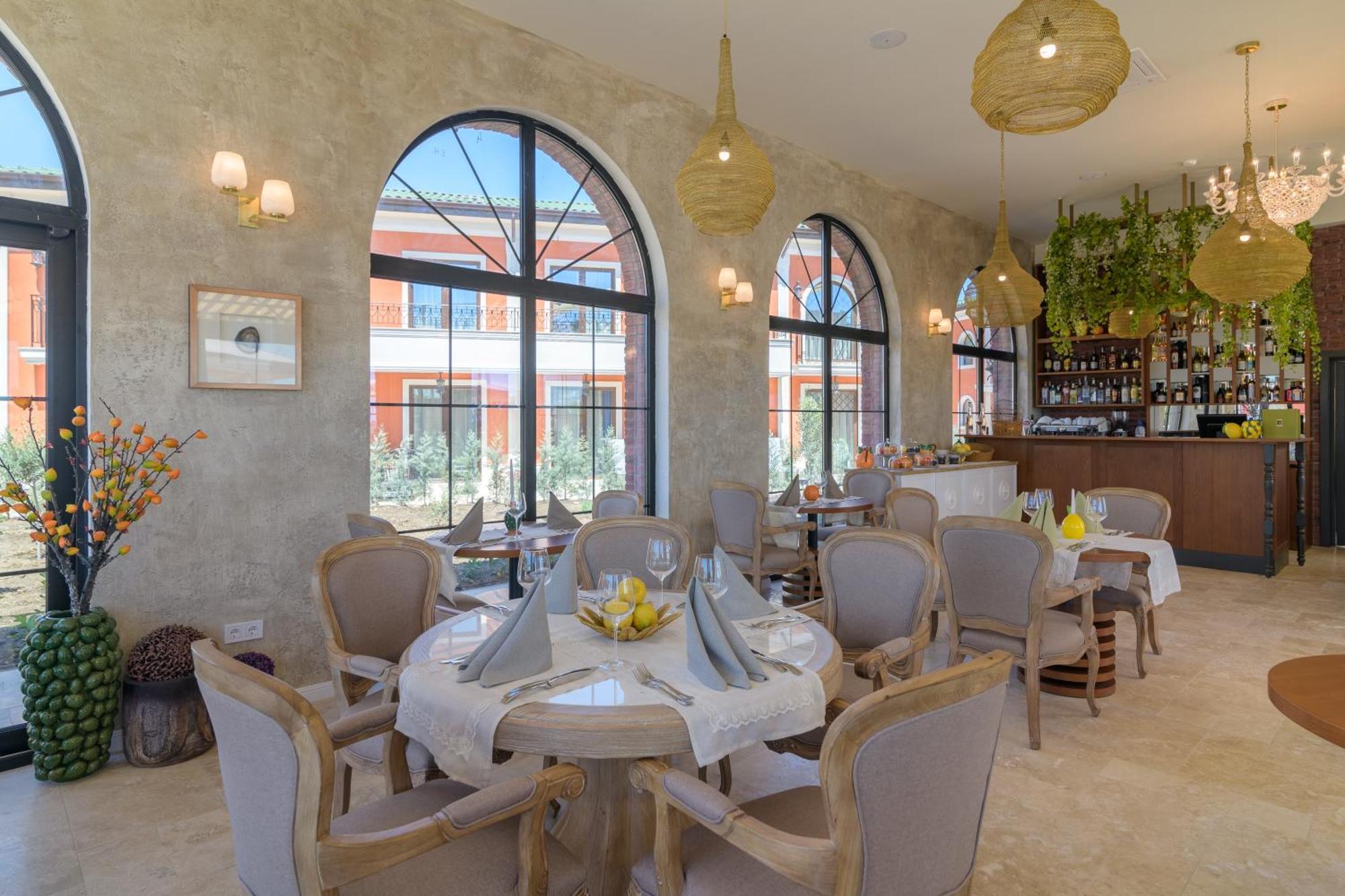 Eco Therma Village Kranevo Exterior photo Restaurant